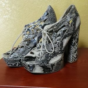 Mia 70s Style Platform Heels